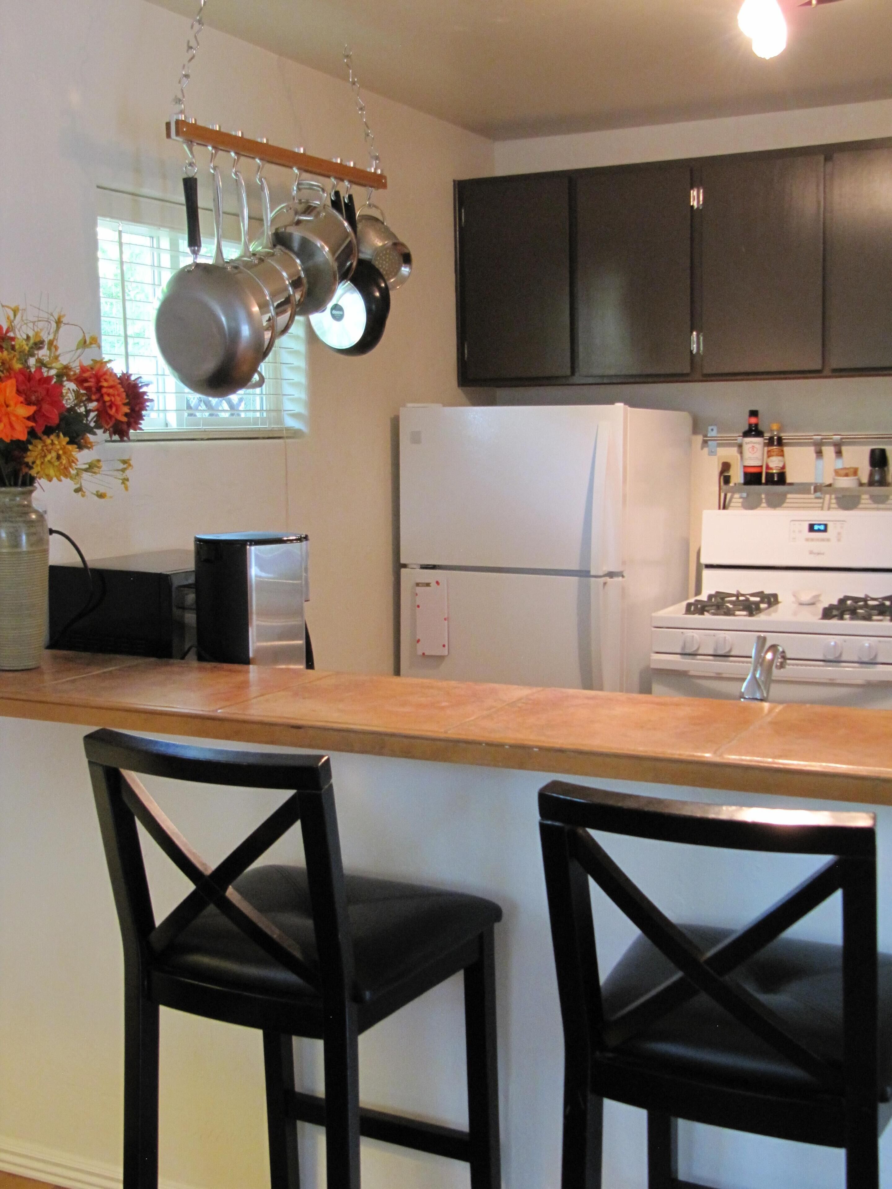 Cozy, Modern Two Bedroom Downtown Flagstaff Cottage for Short or Extended Stays