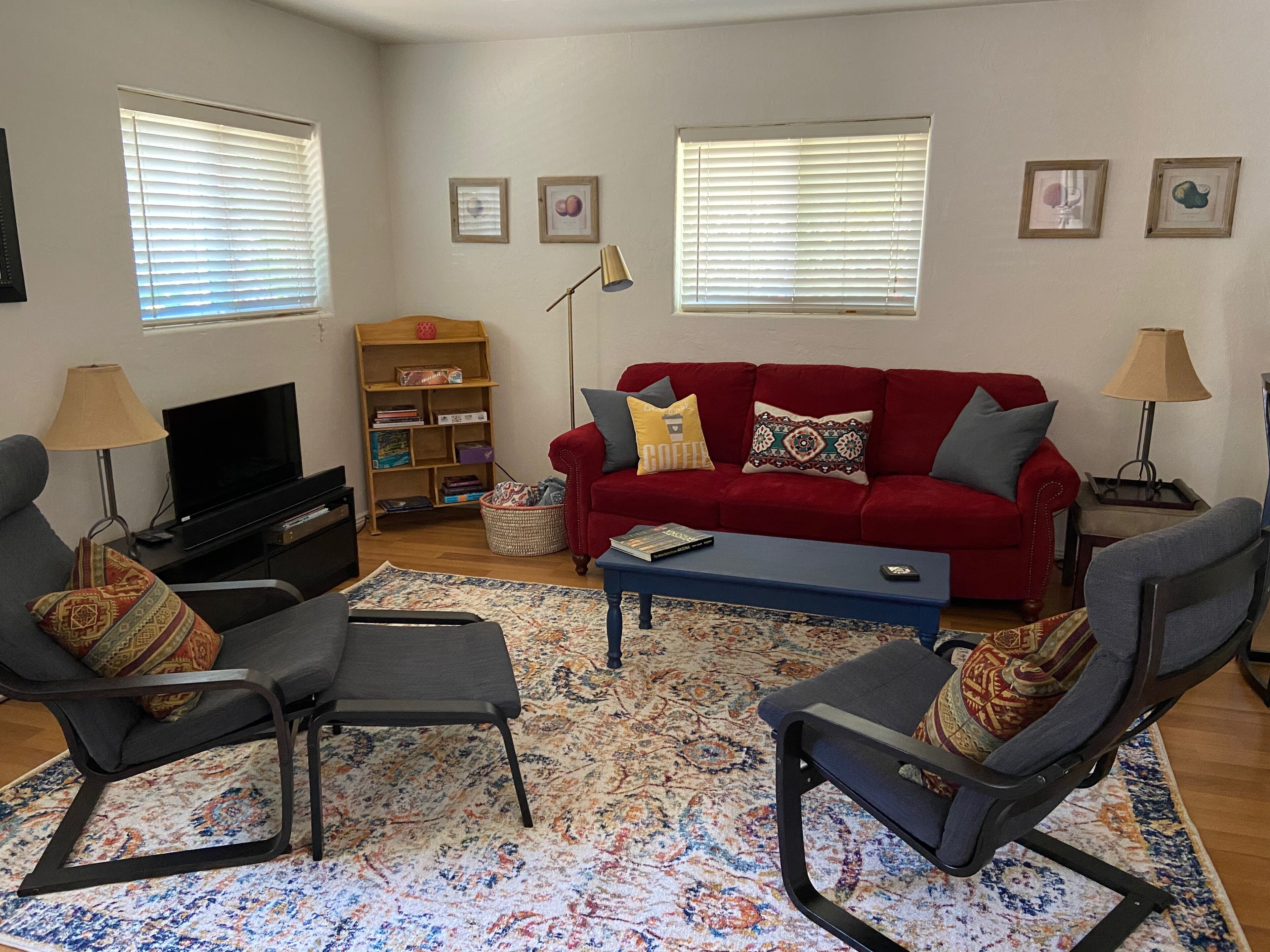 Cozy, Modern Two Bedroom Downtown Flagstaff Cottage for Short or Extended Stays