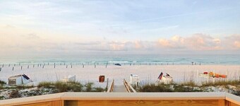 Four Beach Charis and Two Umbrellas! Private Beach Service!