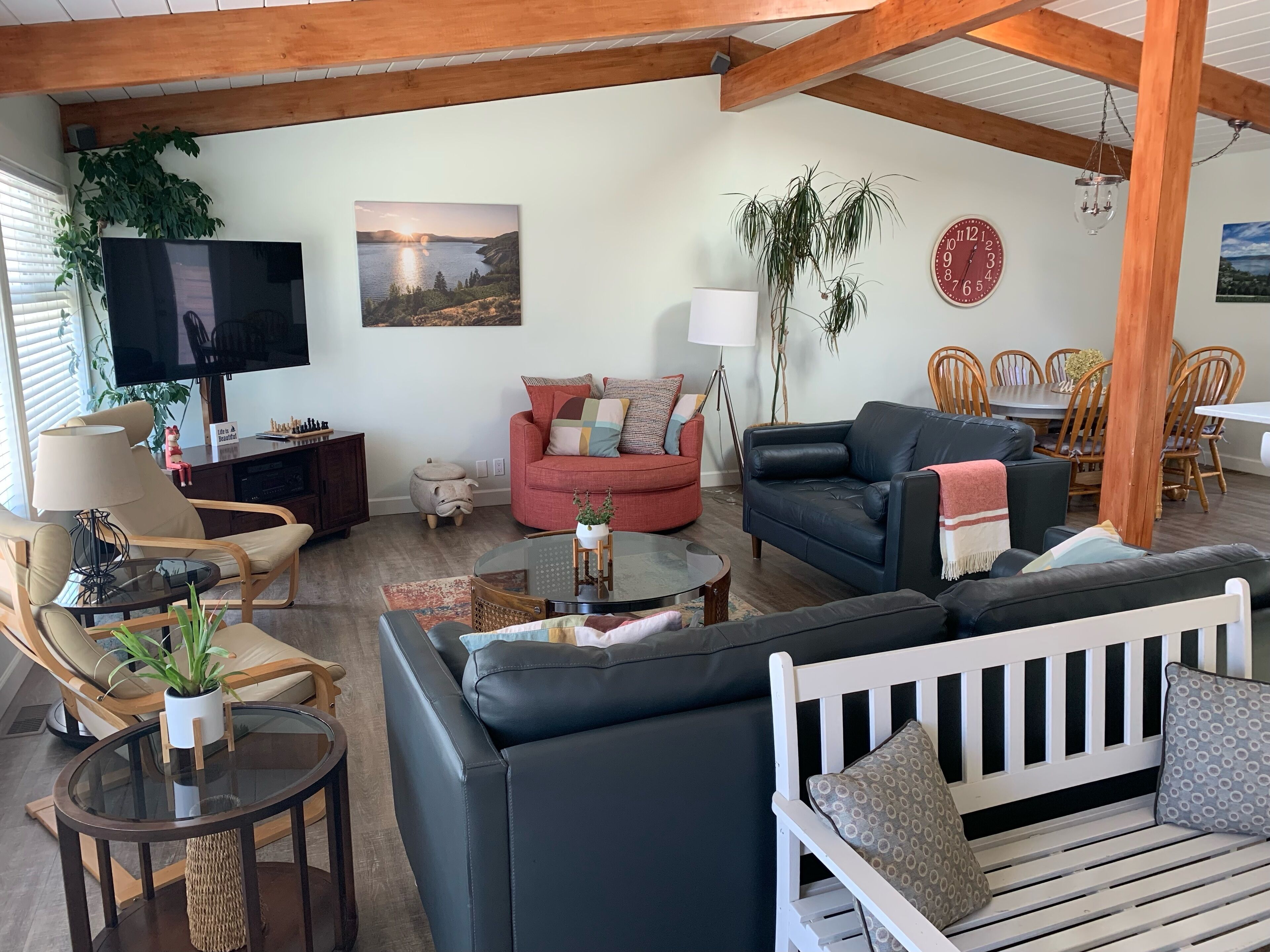 Powell Beach Summer Home