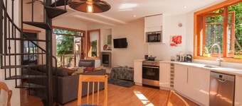 Deep Cove Creekside, Ocean View Retreat