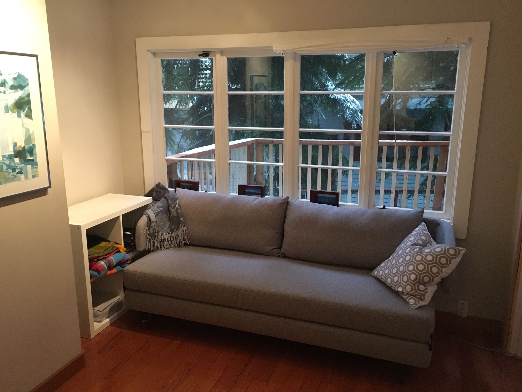 スマートテレビ、暖炉、書庫、ステレオ