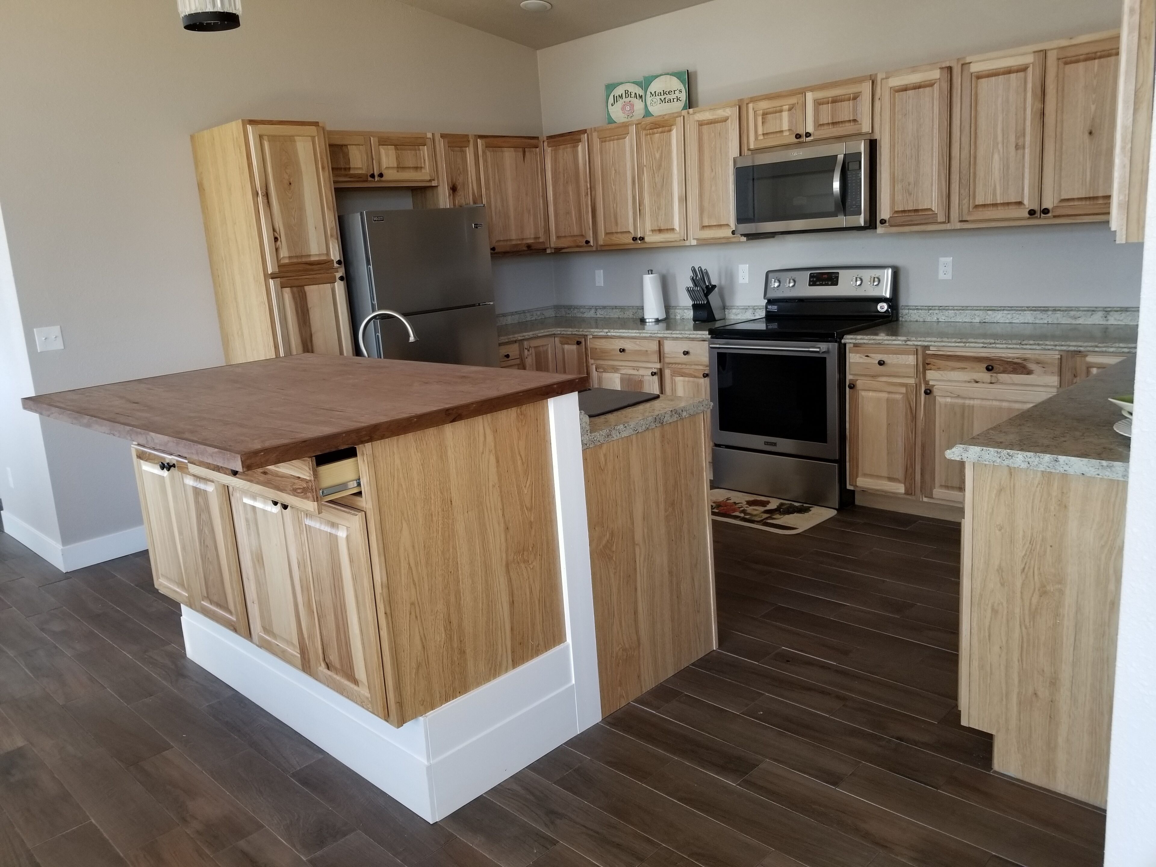 New house with great view of Lake McConaughy.