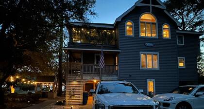 SOUND VIEWS, CLOSE TO BEACH, 5 makuuhuonetta, teatteri, kajakit, polkupyörät, kaikki täällä!