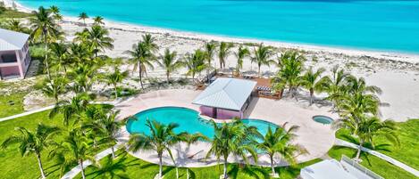 Piscine extérieure, piscine chauffée