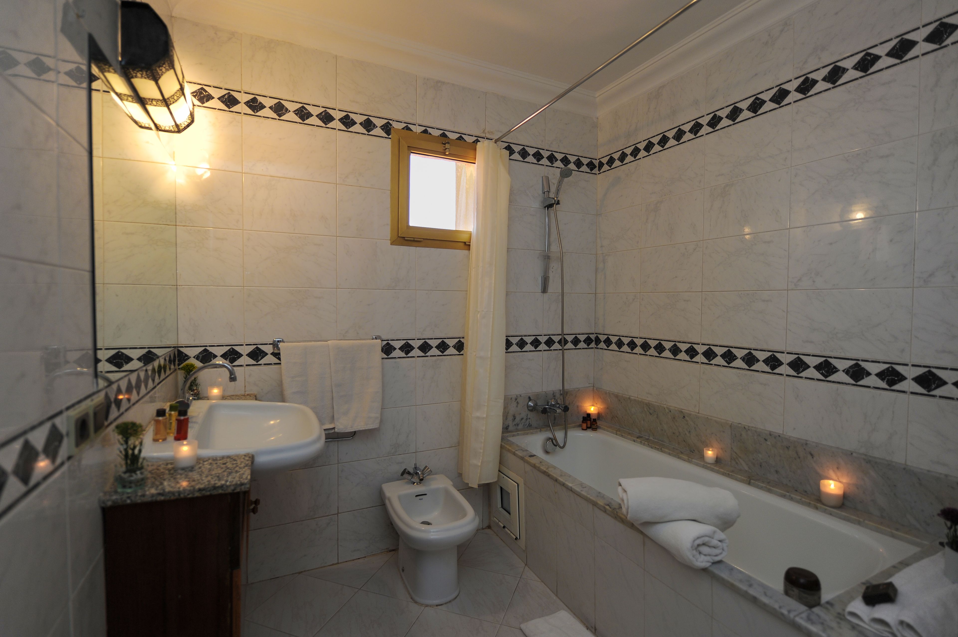 standard studio suite, 1 bedroom (2 pax) | bathroom | hair dryer, bathrobes, bidet, towels