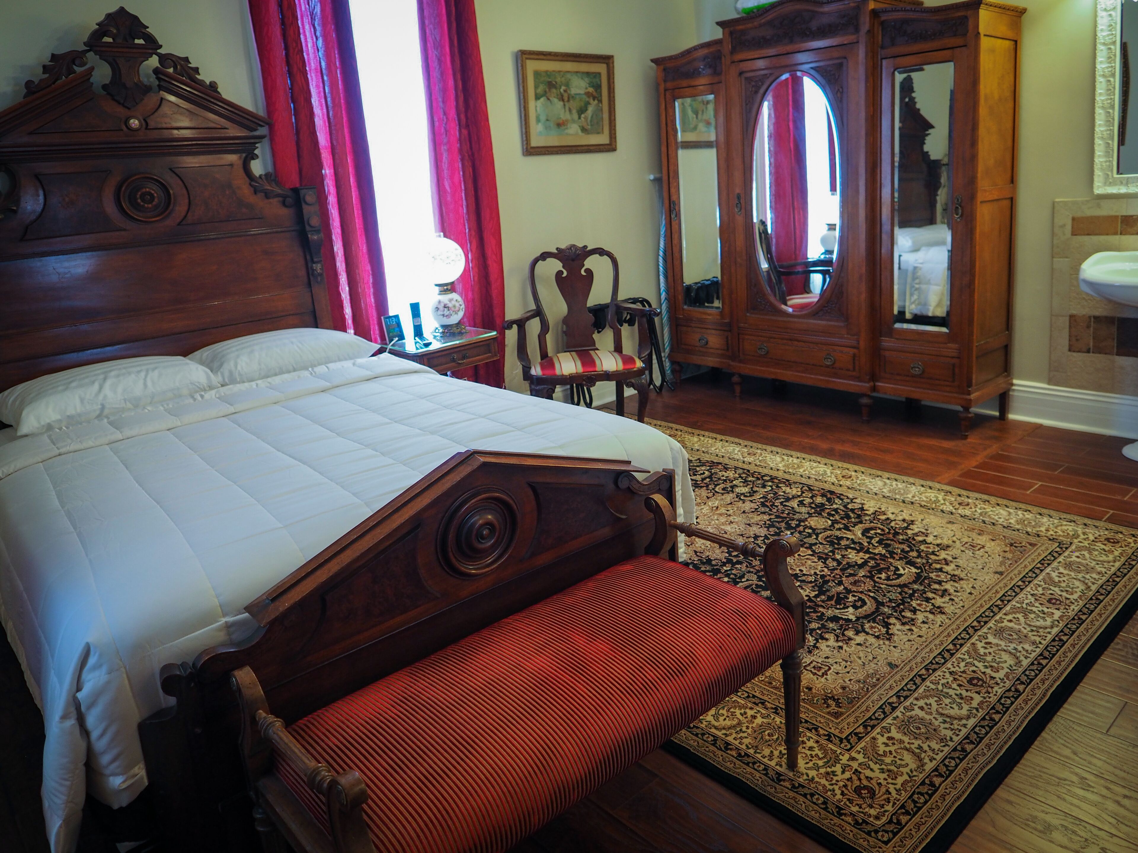 The Downtown House/Suite-One Bedroom/One Bath- Full house in Downtown Tucson