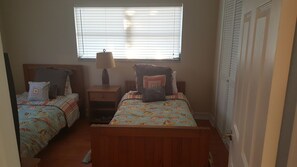 2 chambres, coffre-fort, accès au Wi-Fi (inclus)