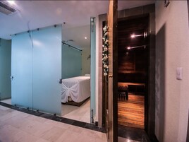 Couples treatment rooms, sauna, massages