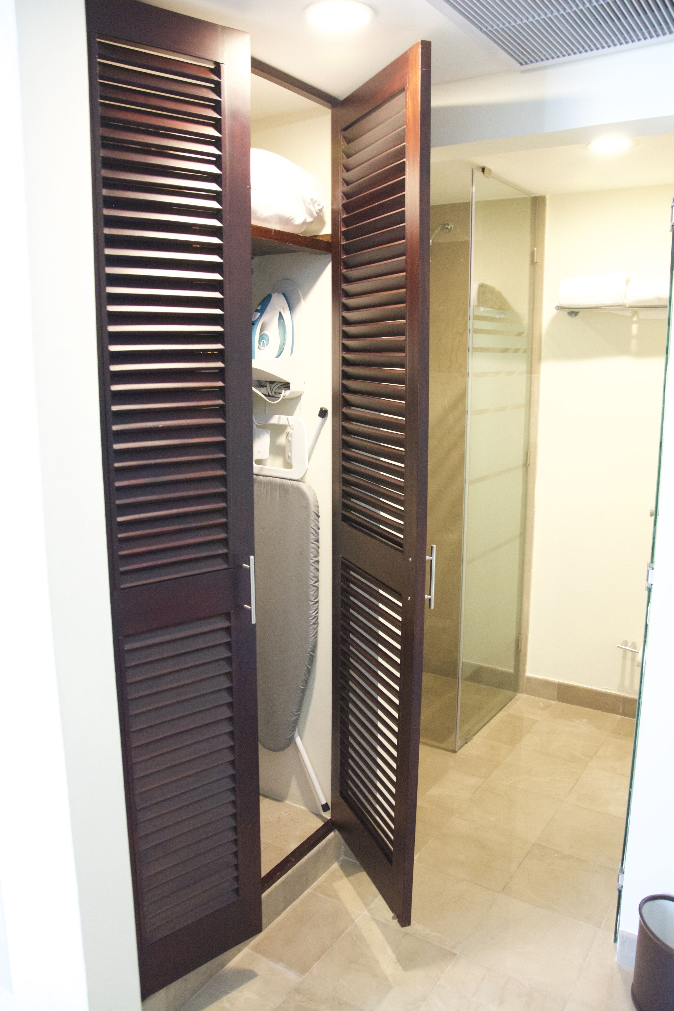 junior suite, 1 king bed with sofa bed, balcony, city view (balcony) | bathroom | shower, free toiletries, hair dryer, towels