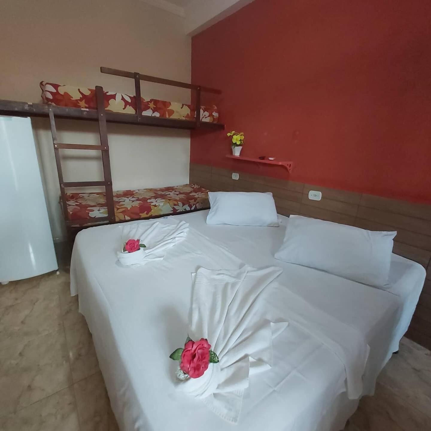 Tabla de planchar con plancha y wifi gratis