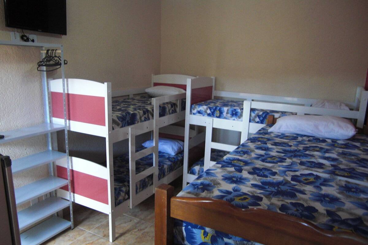 1 bedroom, iron/ironing board, free WiFi