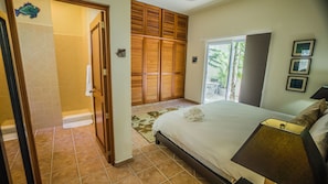 Apartamento, 2 habitaciones, planta baja | 2 dormitorios, edredones de plumas, caja fuerte y decoración individual