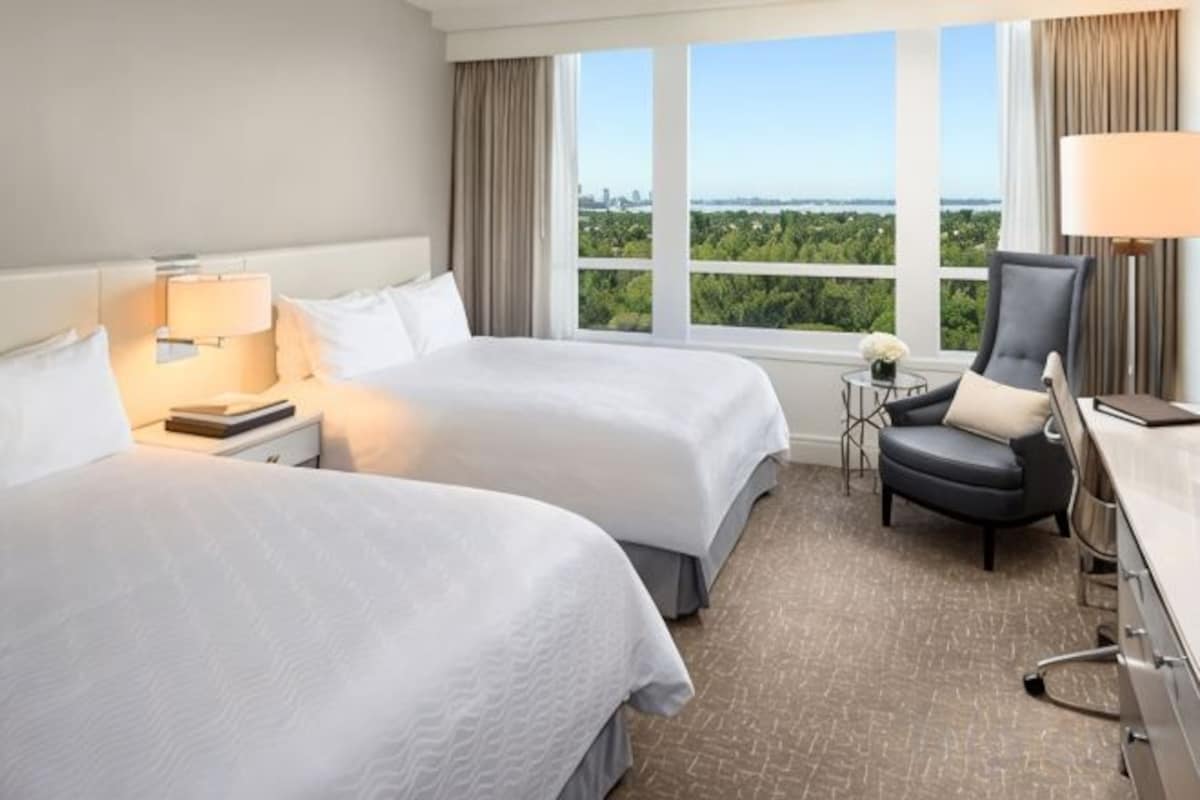 Deluxe Bay View Room