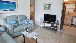 Smart TV, giocattoli, libri, servizi in streaming