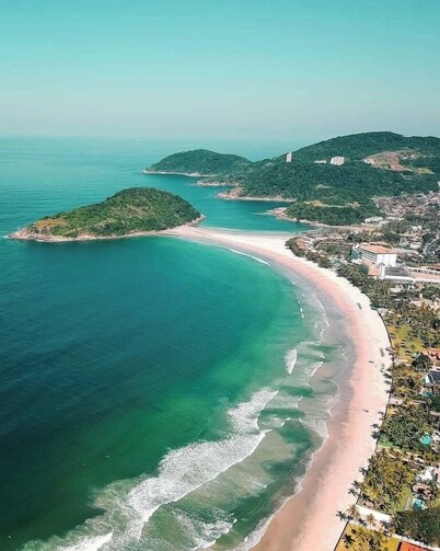 Suites Seasonal Rental Guarujá comfortable suites located on the best beach!