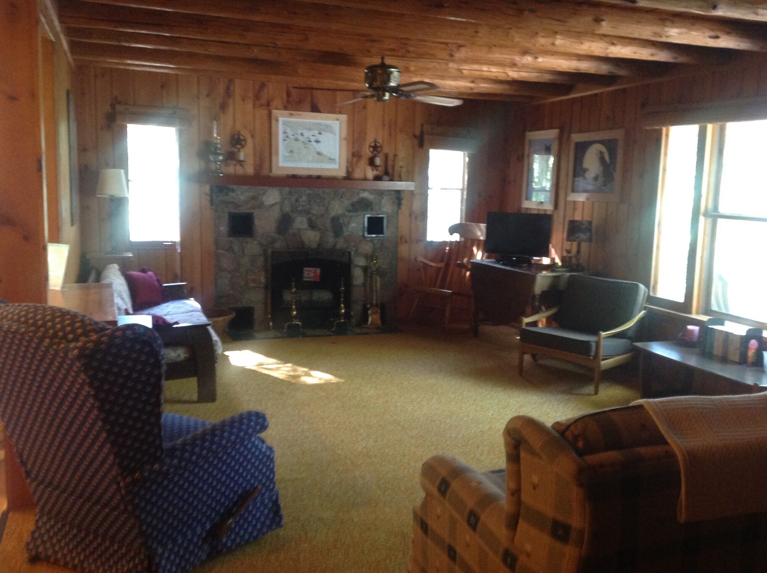 Northeast Michigan Lake Front Cabin (Pet Friendly)