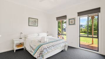 4 bedrooms, iron/ironing board, travel crib, internet