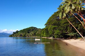 On the beach, beach towels - Beachfront Villa - Private Infinity Pool, Spectacular Views, with Starlink. (Savusavu)