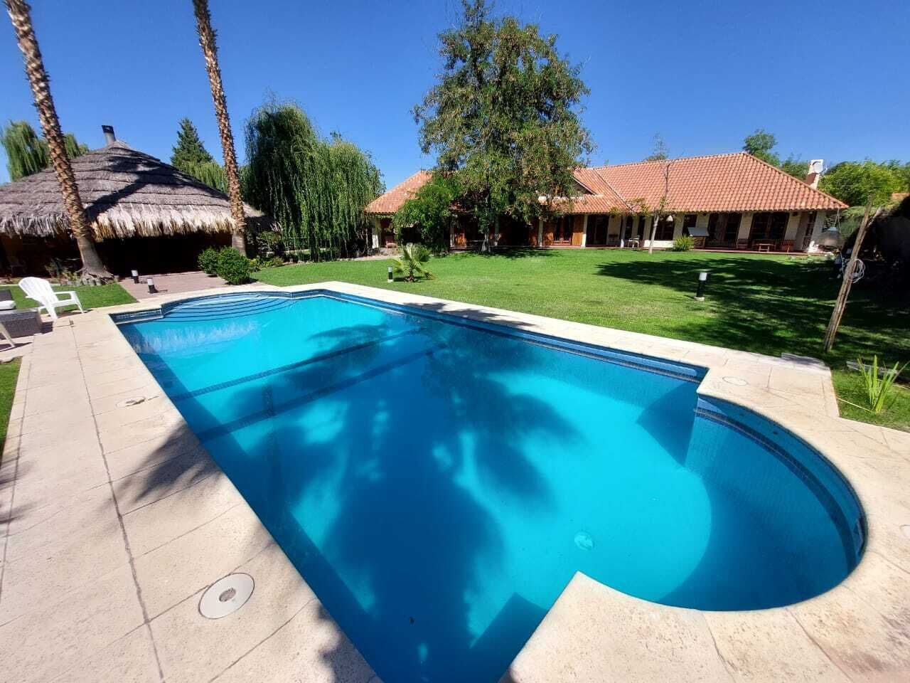 Experience Luxury and Serenity at Makeda Lodge, with pool. - Your Dream Retreat