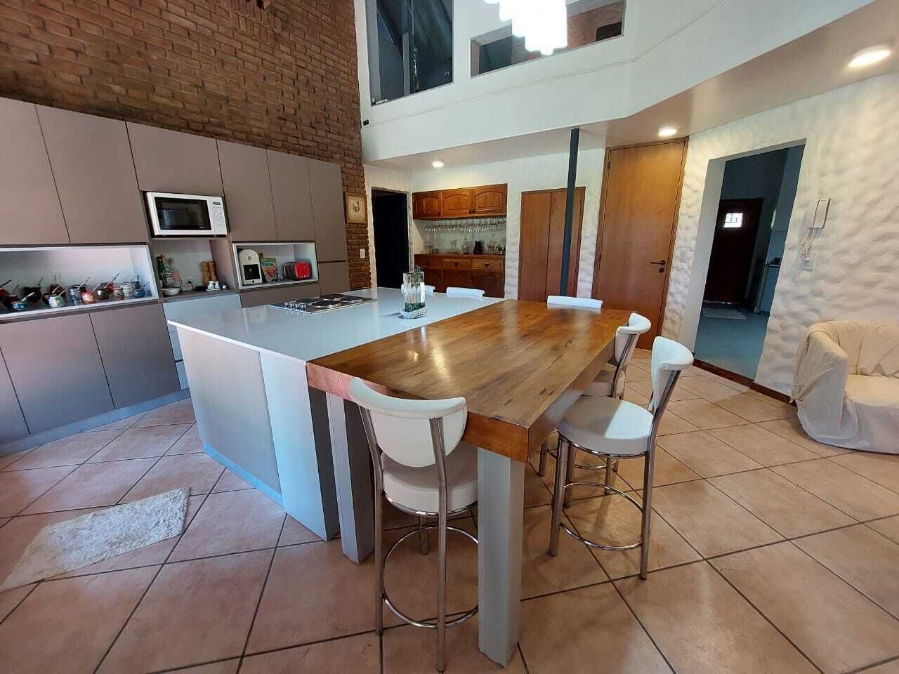 Experience Luxury and Serenity at Makeda Lodge, with pool. - Your Dream Retreat