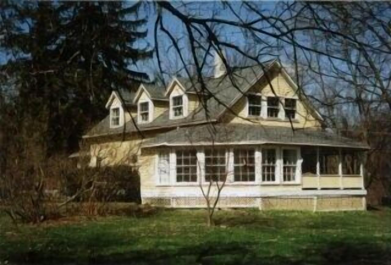 Waterfront Historic Home on FALL CREEK - Weekly rate same as 5 nights