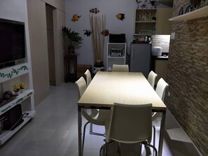 Dining - Save Money 2 BR Condo Resort  .Georgeous Cozy and Spacious (Bago Bantay)