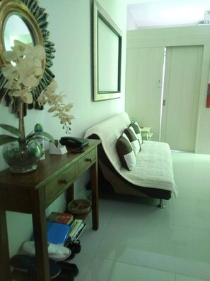 2 dormitorios, caja fuerte, wifi y ropa de cama