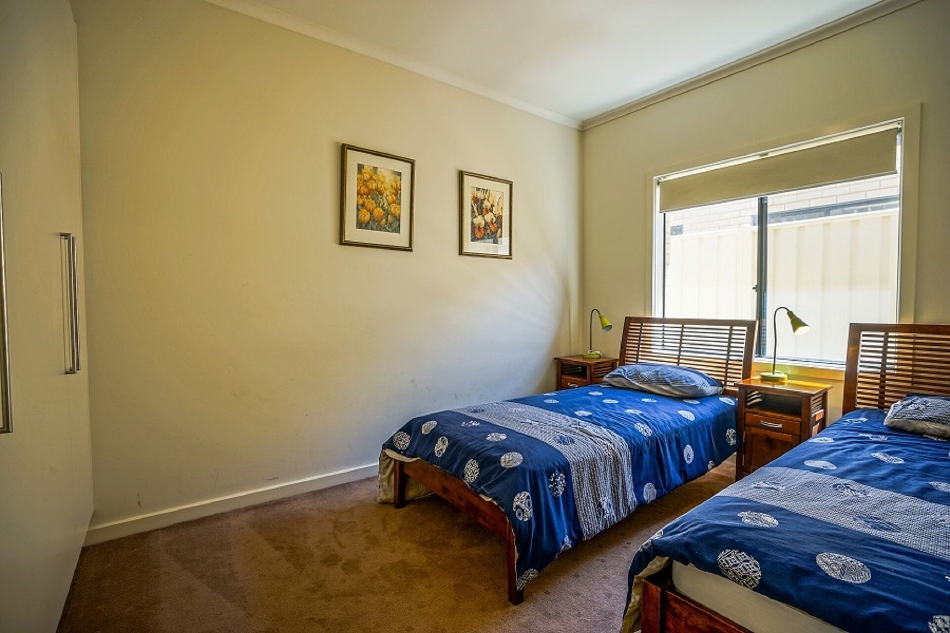 Beautiful marina property with own pontoon — image 9