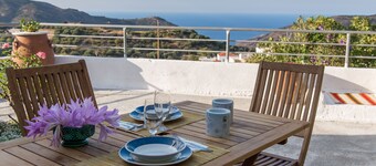 Sterei Cottage Traditional House Impresionante vista al mar