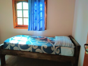 Comfort Cabin, Multiple Beds, Non Smoking | Laptop workspace, iron/ironing board, free WiFi, bed sheets