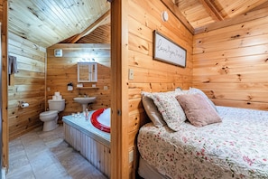 1 chambre, fer et planche Ă repasser, Wi-Fi gratuit, draps fournis