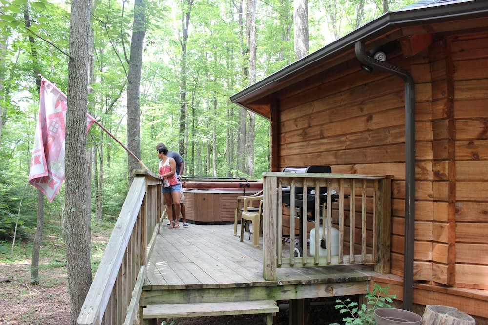 Love Shack Romantic Yurt