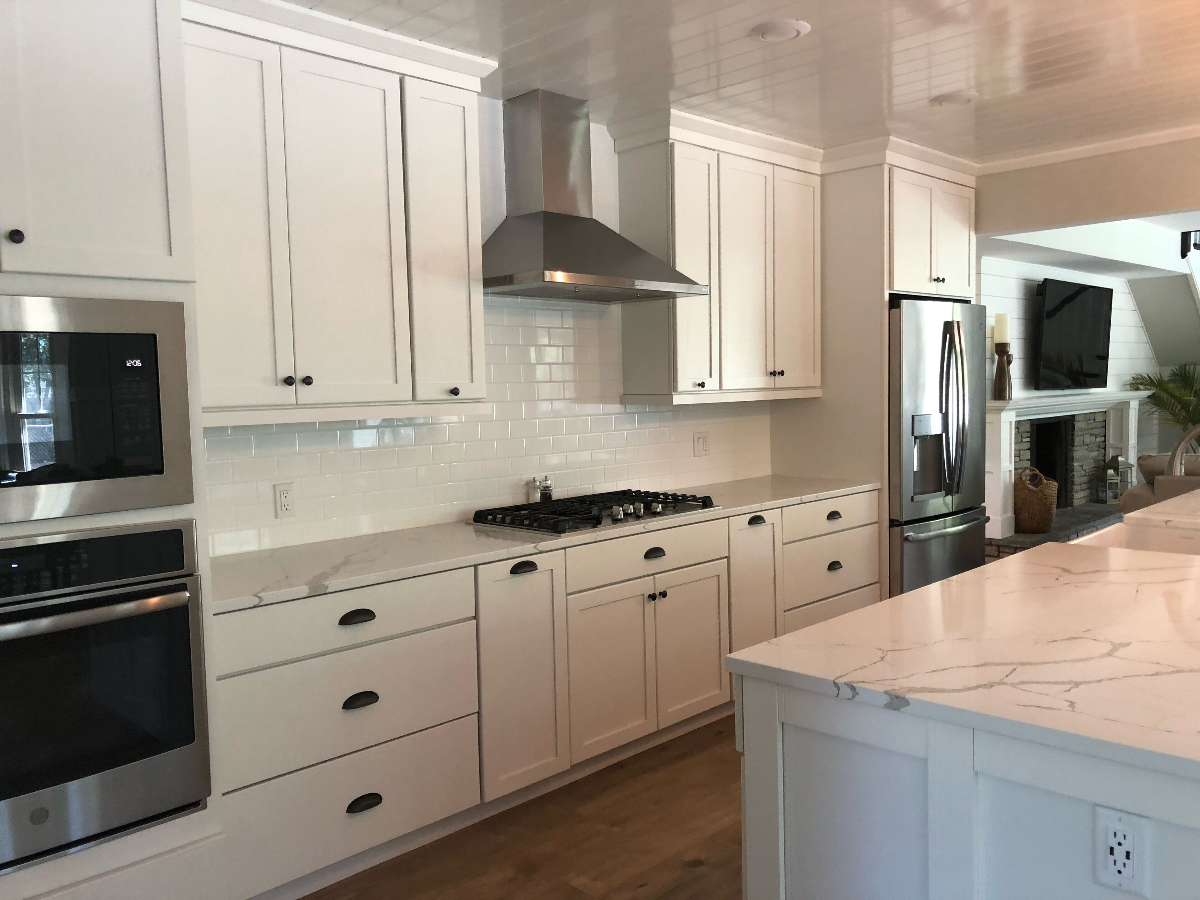 5 bedroom 3 bath / 11 beds / In town Traverse City w/ heated Pool on Cedar Lake!