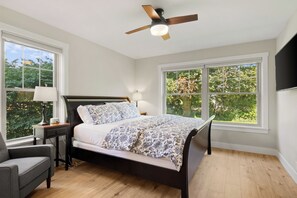 5 bedrooms, iron/ironing board, free WiFi, bed sheets