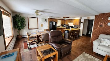 Smart TV, video games, DVD player, video library