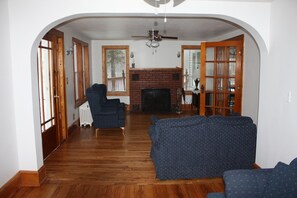 TV, fireplace, DVD player, books - The Mill House, year around Country Home & Historic Grist mill w/ 2 Kayaks (Posen)