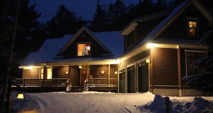 Adirondack Retreat in der Nähe von Village und Lake