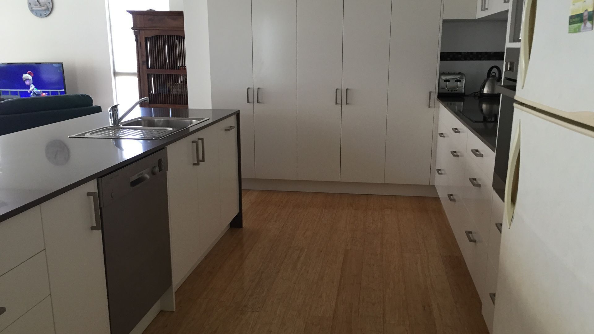 Tranquil Lakeside Getaway @ Coomba Park