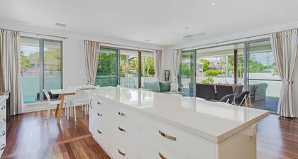 The Stunning Noosa River Is Only Minutes Away