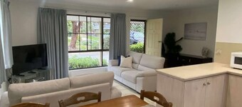 1 Carrickalinga Cove Apartments