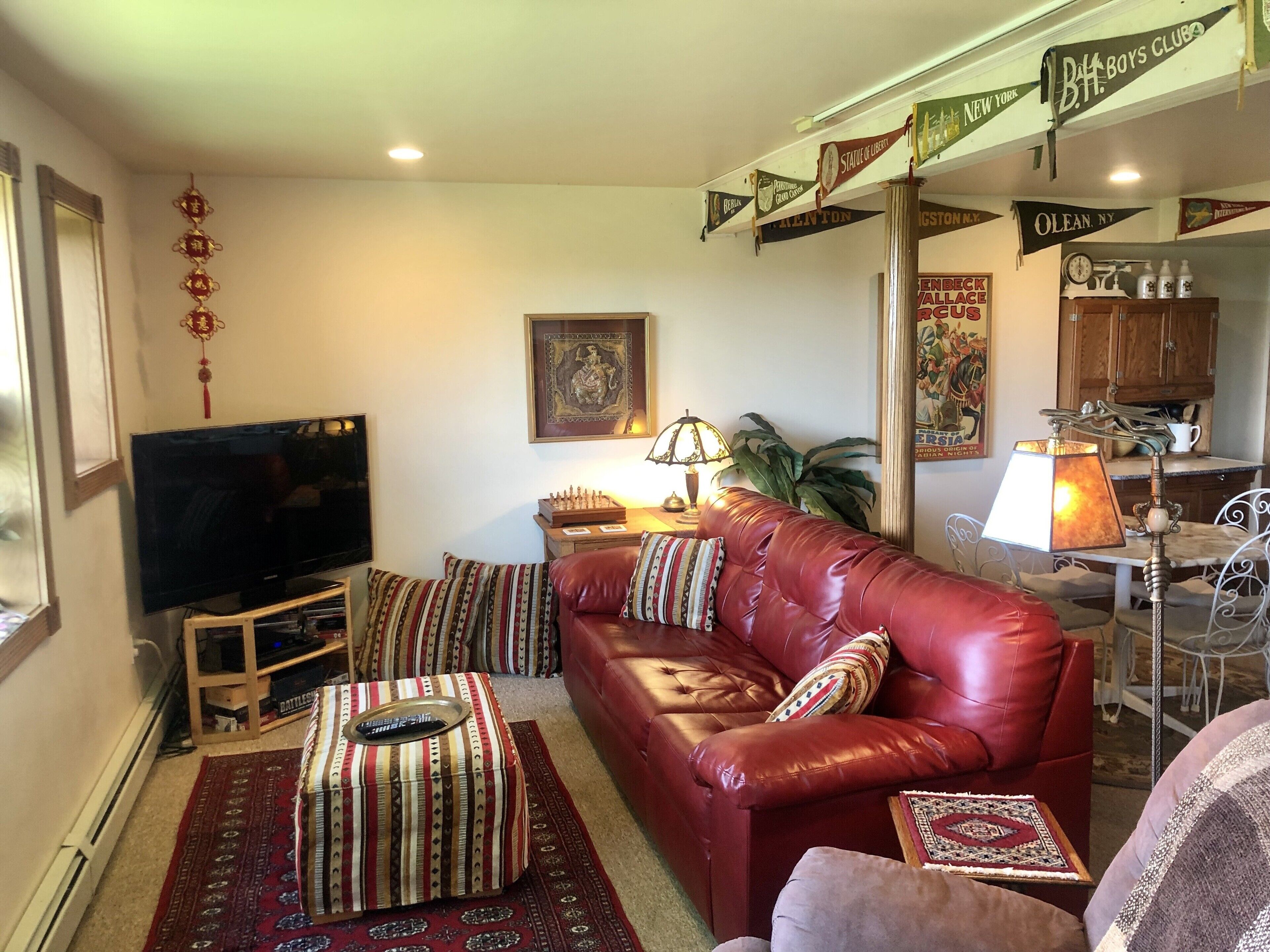 Serene Mountain Top Views overlooking Hudson River and Surrounding Highlands