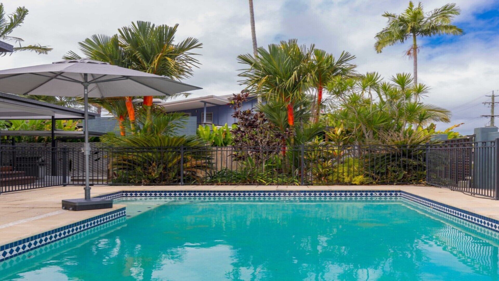 TROPICAL ESSENCE @ PALM COVE — image 4