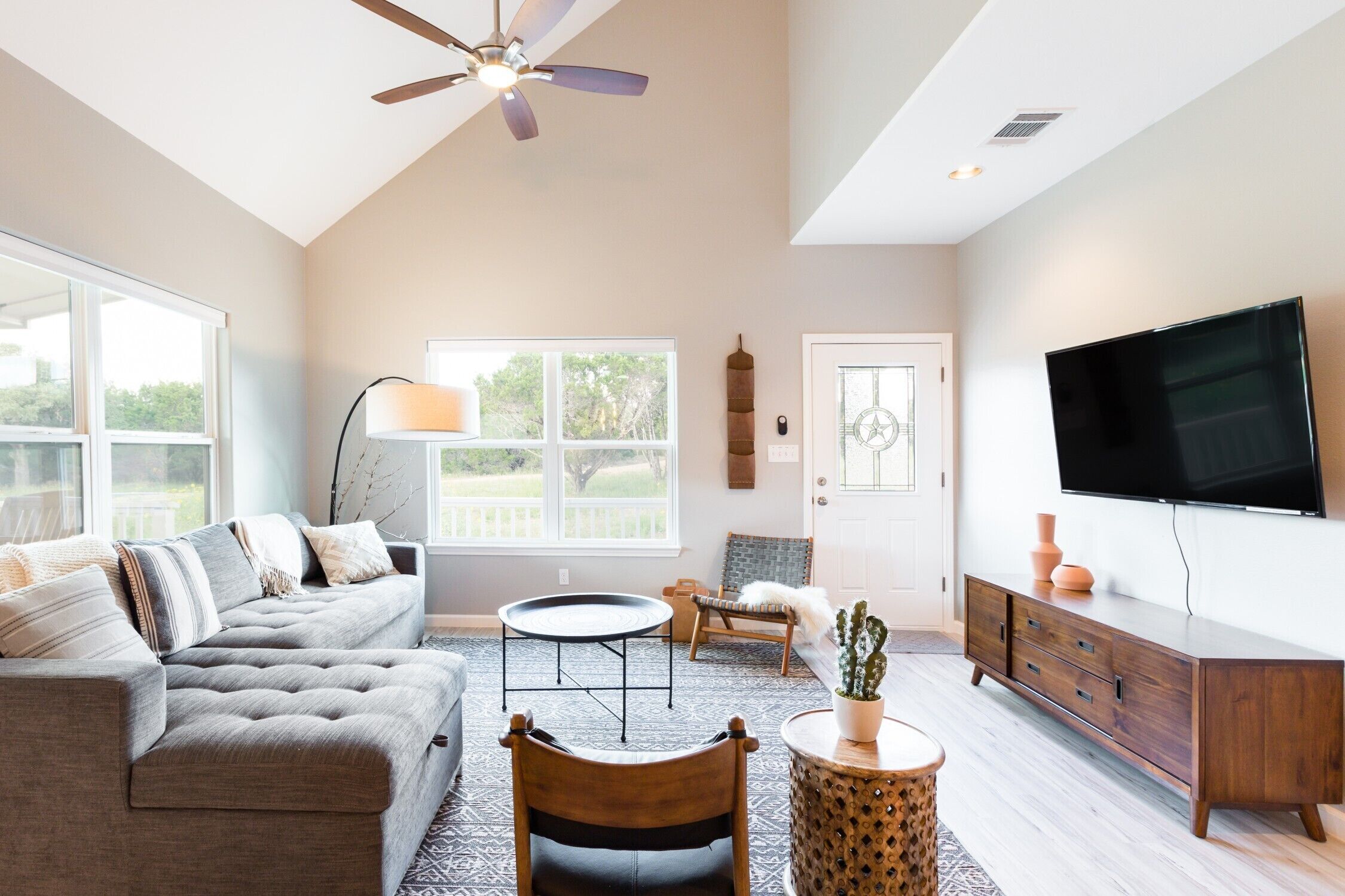 Unwind at “Ranch” (2 of 2 homes TyRosa Ranch) Near wineries and venues 5 acres<br>