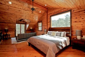 5 bedrooms, iron/ironing board, free WiFi, bed sheets