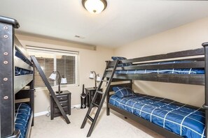 5 bedrooms, desk, iron/ironing board, free WiFi
