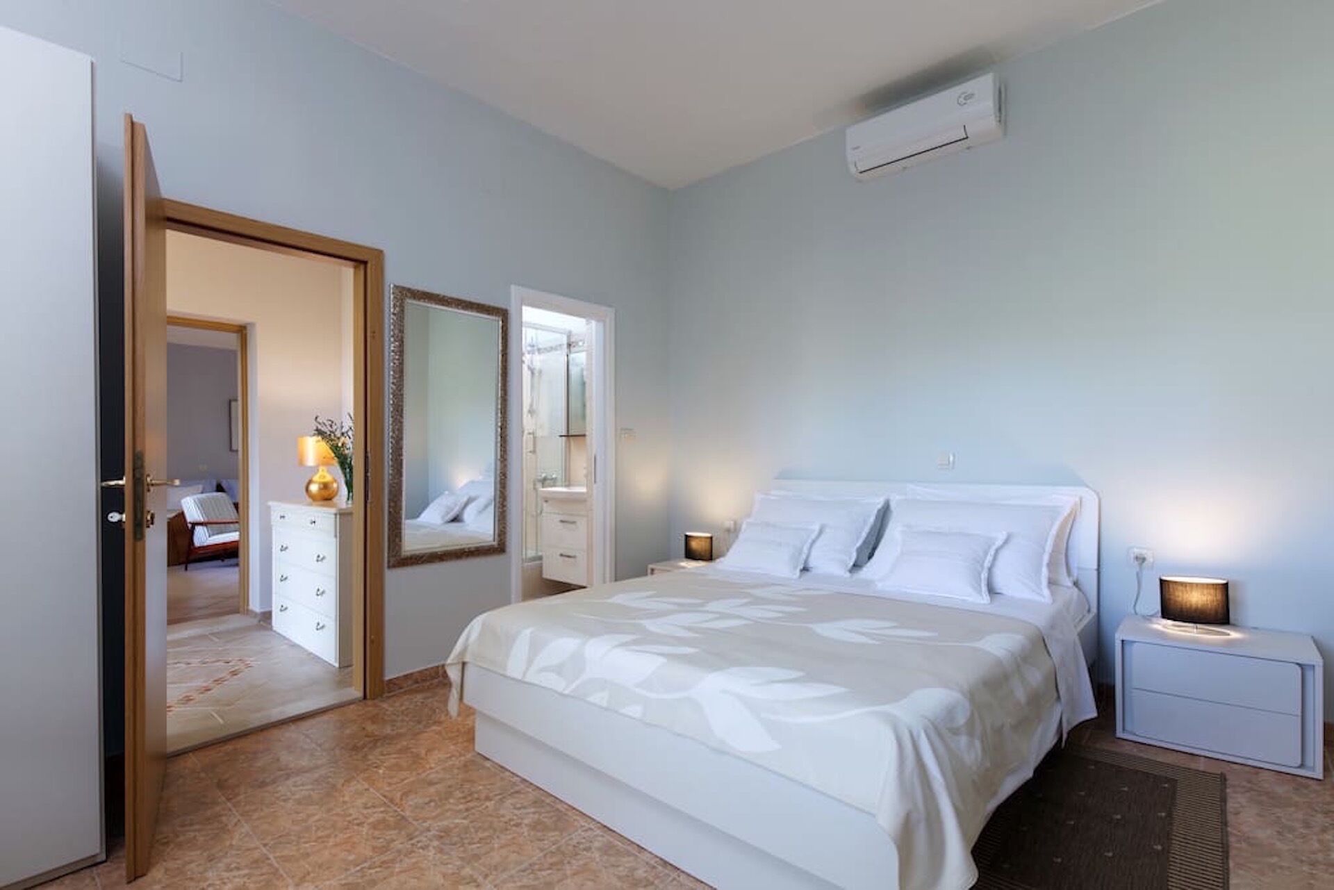 2 soverom, safe på rommet, strykejern/-brett og wi-fi