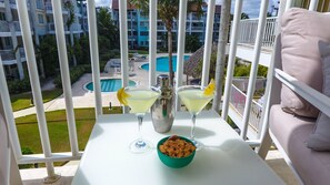 Property grounds - Playa Turquesa - B-302 -Premier Beachfront Ocean View 400mbps Wifi &Free Netflix (Punta Cana)