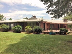 Exterior - Great private home in convenient location (Cowpens)