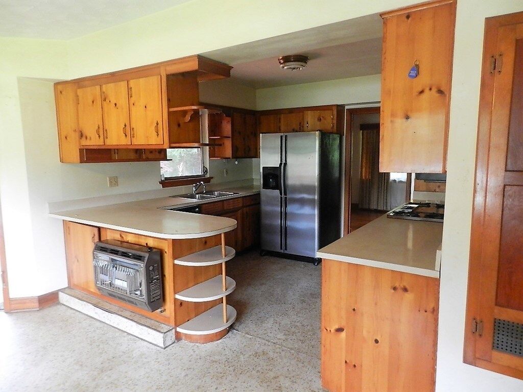 Great private home in convenient location 